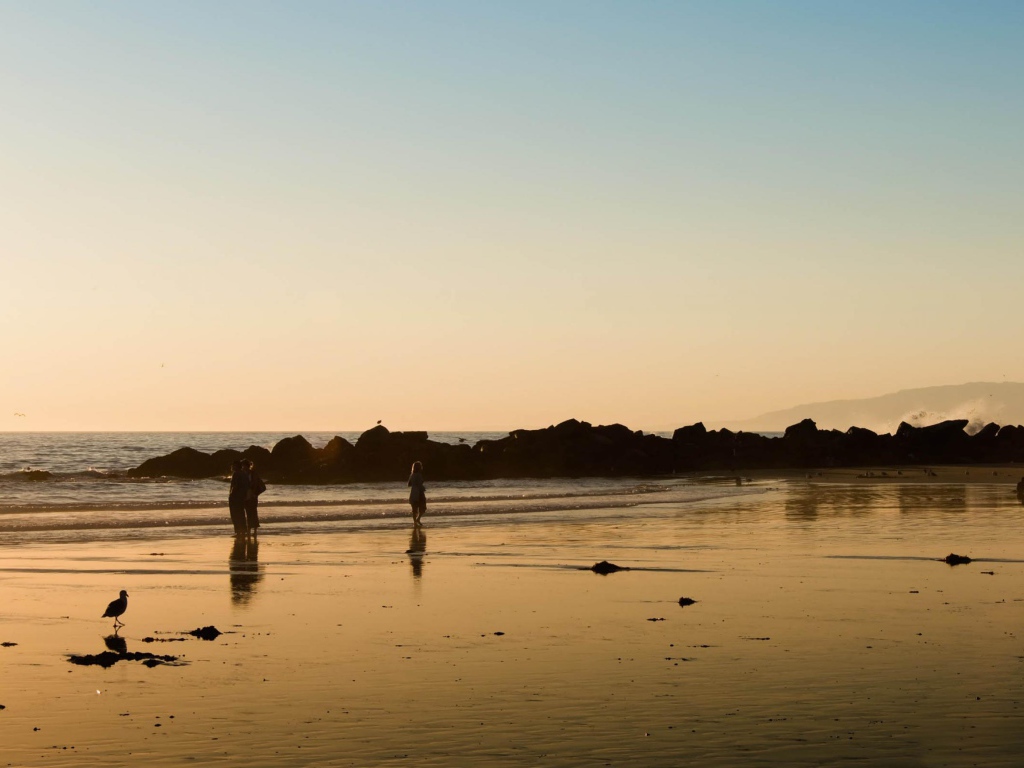 Прогулки по пляжу