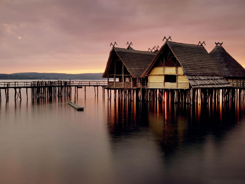 Дом на озере