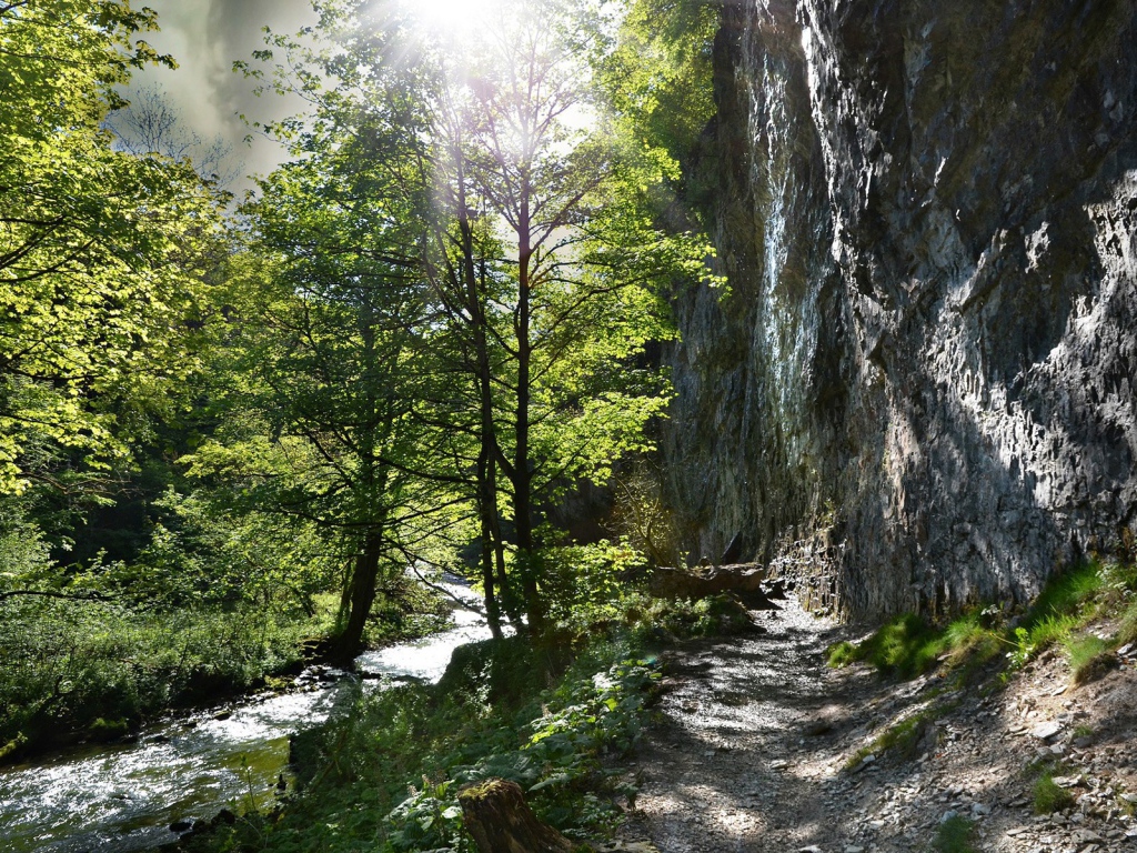 Тропинка в горах