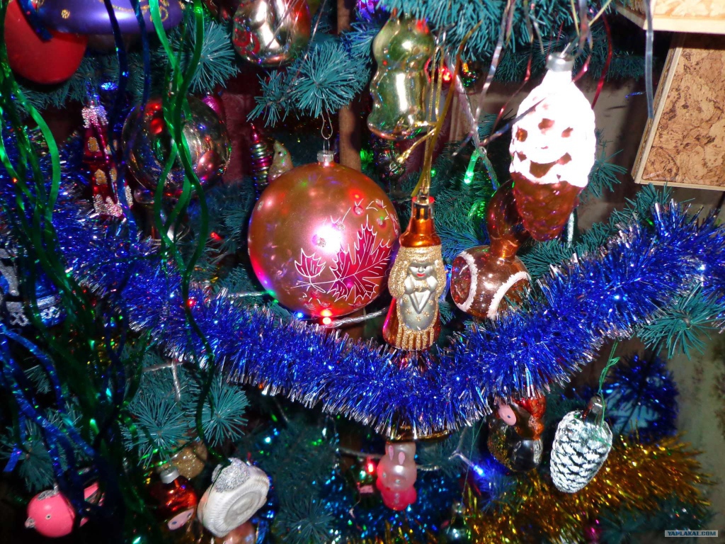 Cтарые елочные игрушки на прищепках