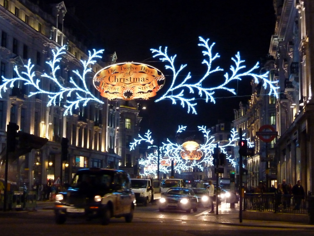 Новогодние гирлянды для улицы