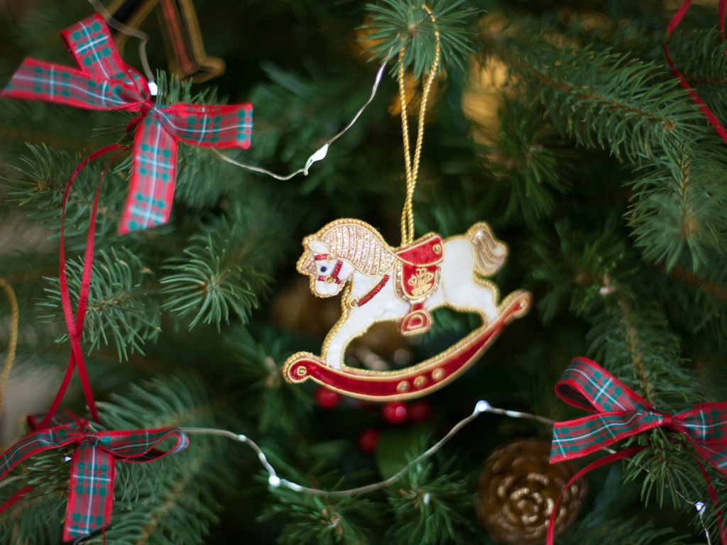 Лошадь качалка