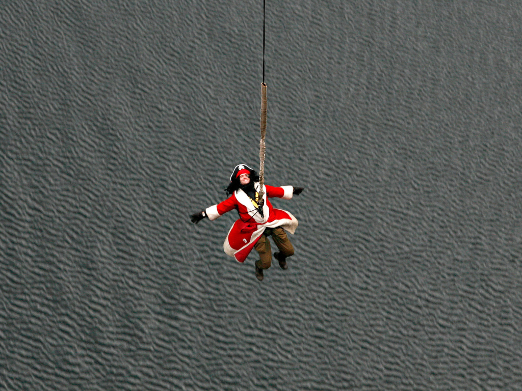 Прыгающий дед мороз