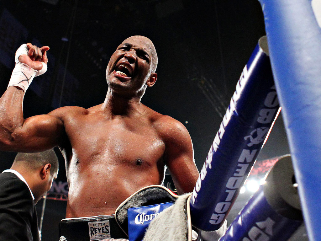 Боксер Бернард Хопкинс выиграл сражение