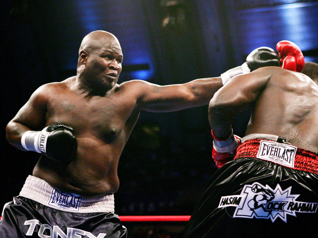 Боксер Джеймс Тони