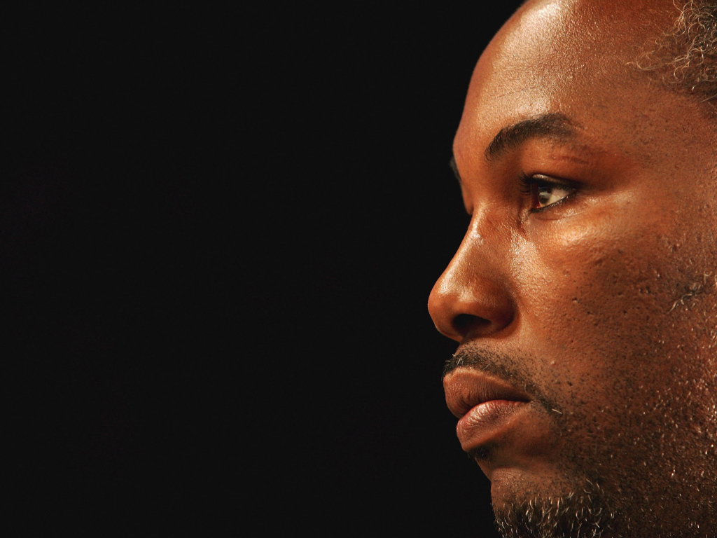 Знаменитый боксер Леннокс Льюис крупным планом