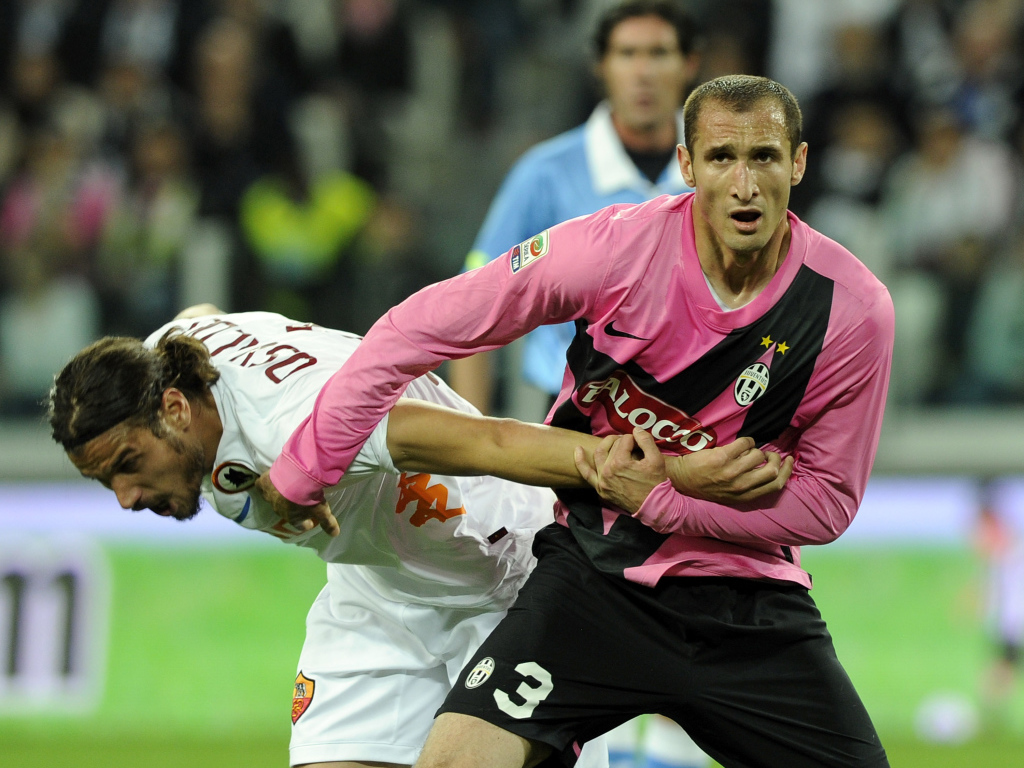 Ювентус Джорджо Кьеллини агрессивный игрок