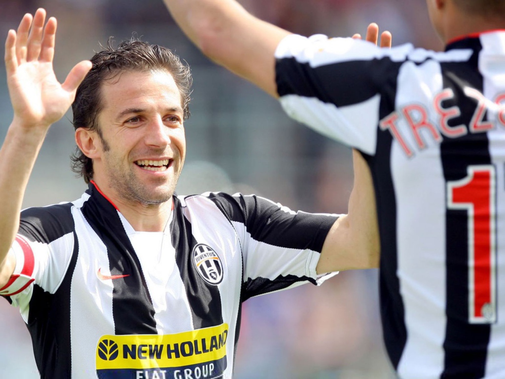 Нападавший игрок Сиднея Алессандро Дель Пьеро