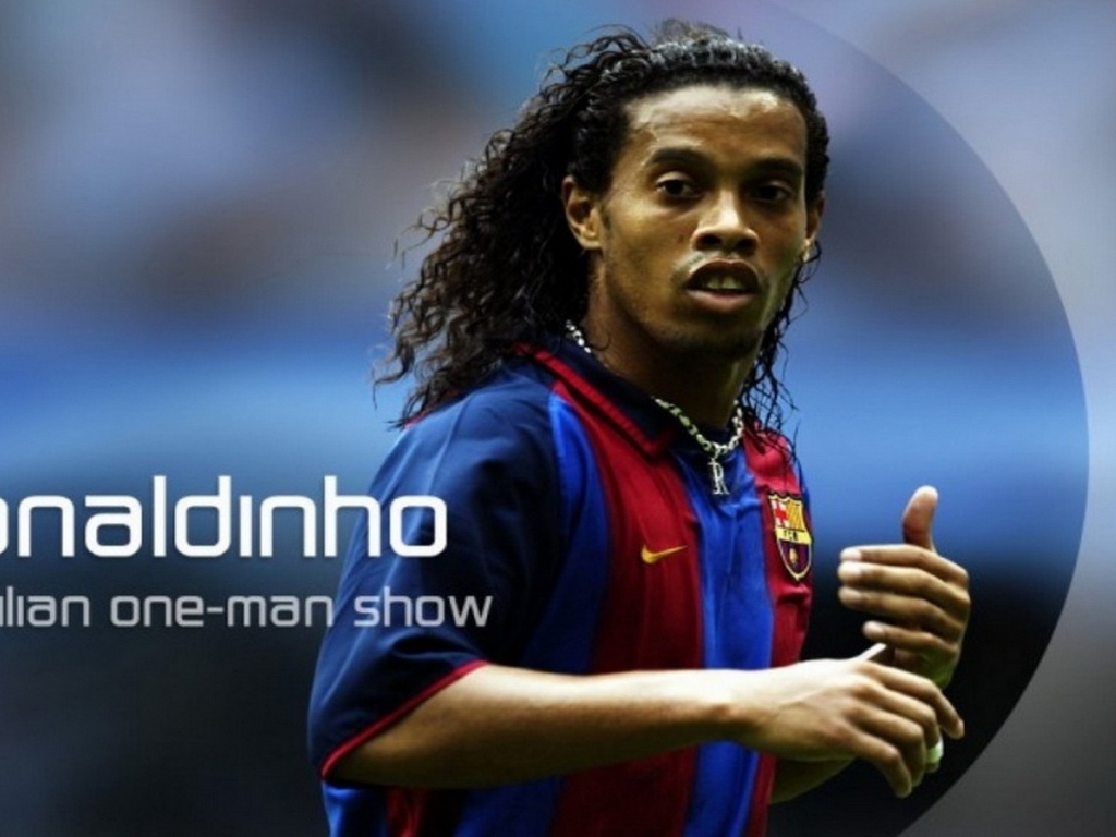 Лучший полузащитник Атлетико Минейро Роналдиньо