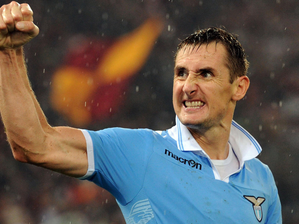 Лучший игрок Лацио Мирослав Клозе выиграл игру