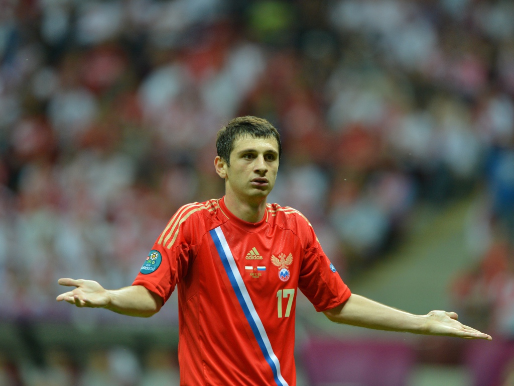 Футболист ЦСКА Алан Дзагоев получил желтую карточку