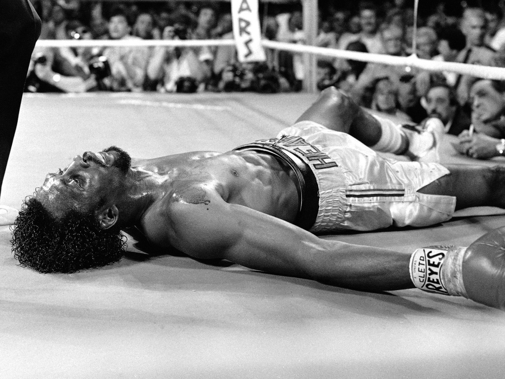 Известный боксер Томас Хернс