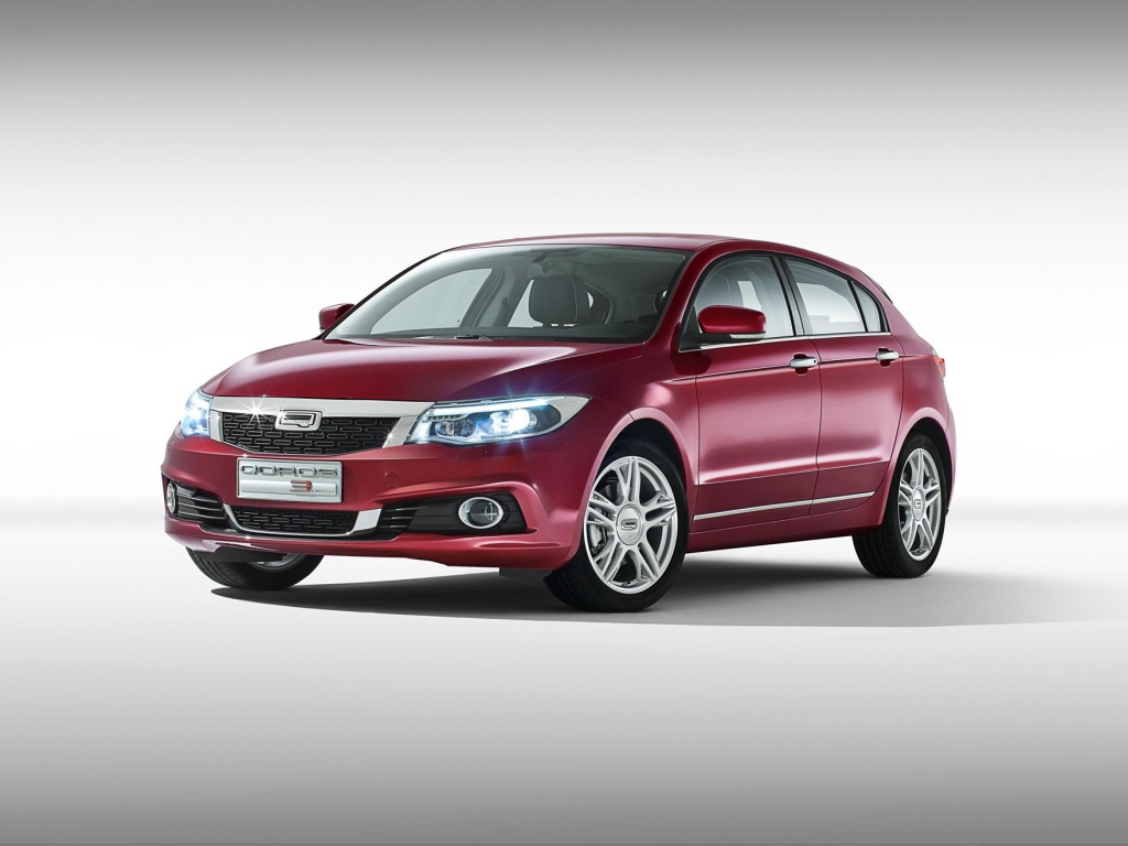 Надежный автомобиль Qoros 3 2014
