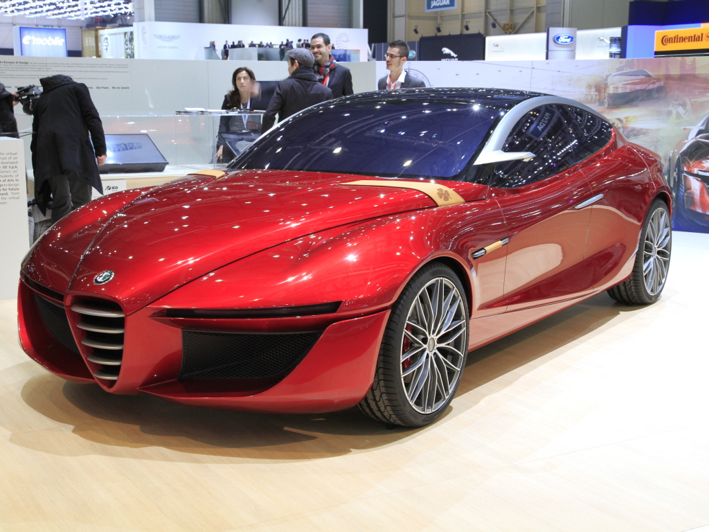 Красивый автомобиль Alfa Romeo gloria