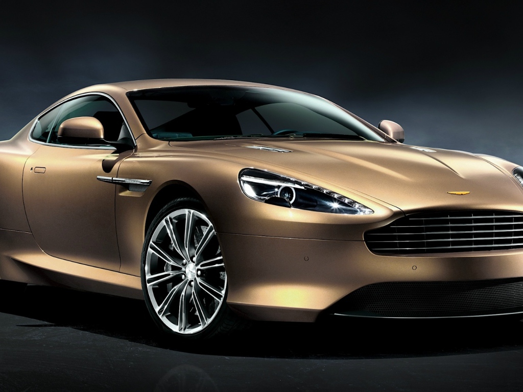 Красивый автомобиль Aston Martin virage