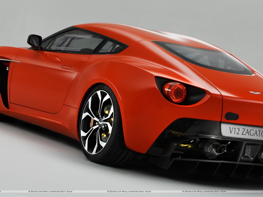 Красивый автомобиль Aston Martin zagato