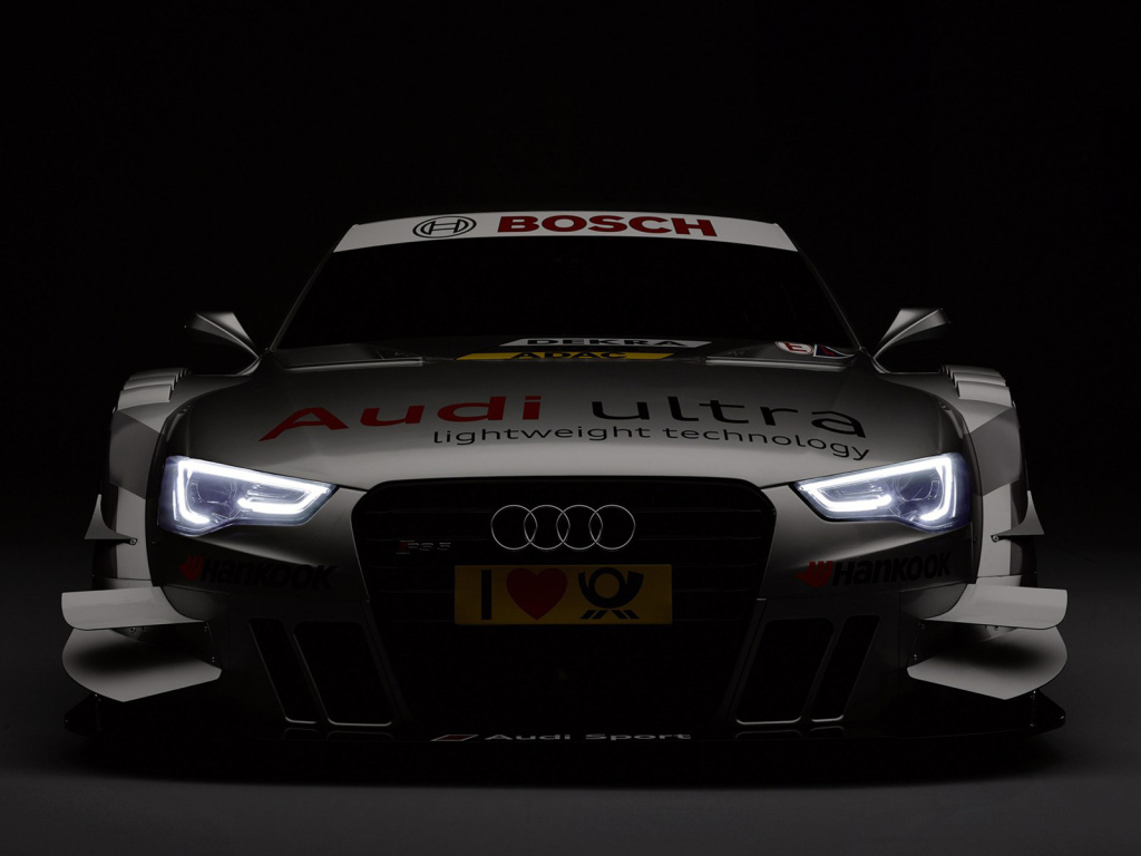 Новая машина Audi 2013