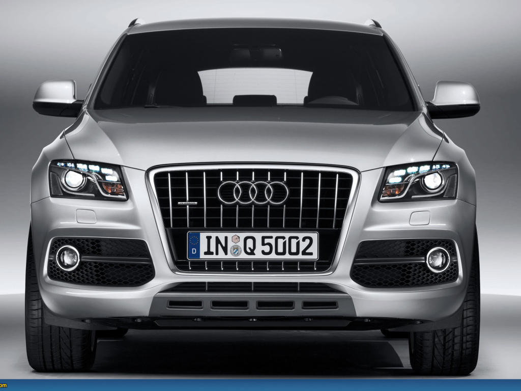 Автомобиль марки Audi модели q5