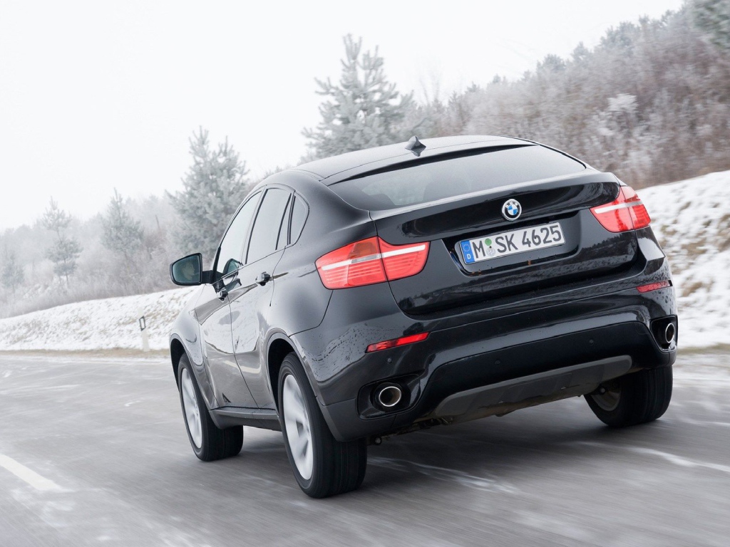 Надежная машина BMW X6 2014 года года