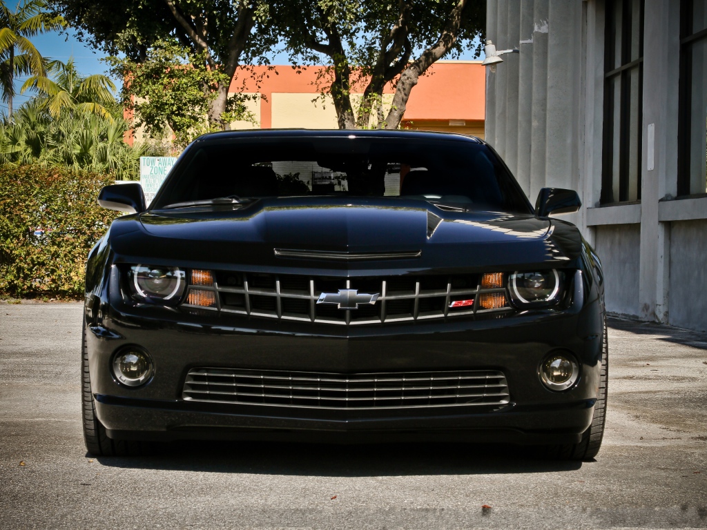 Шевроле на улице