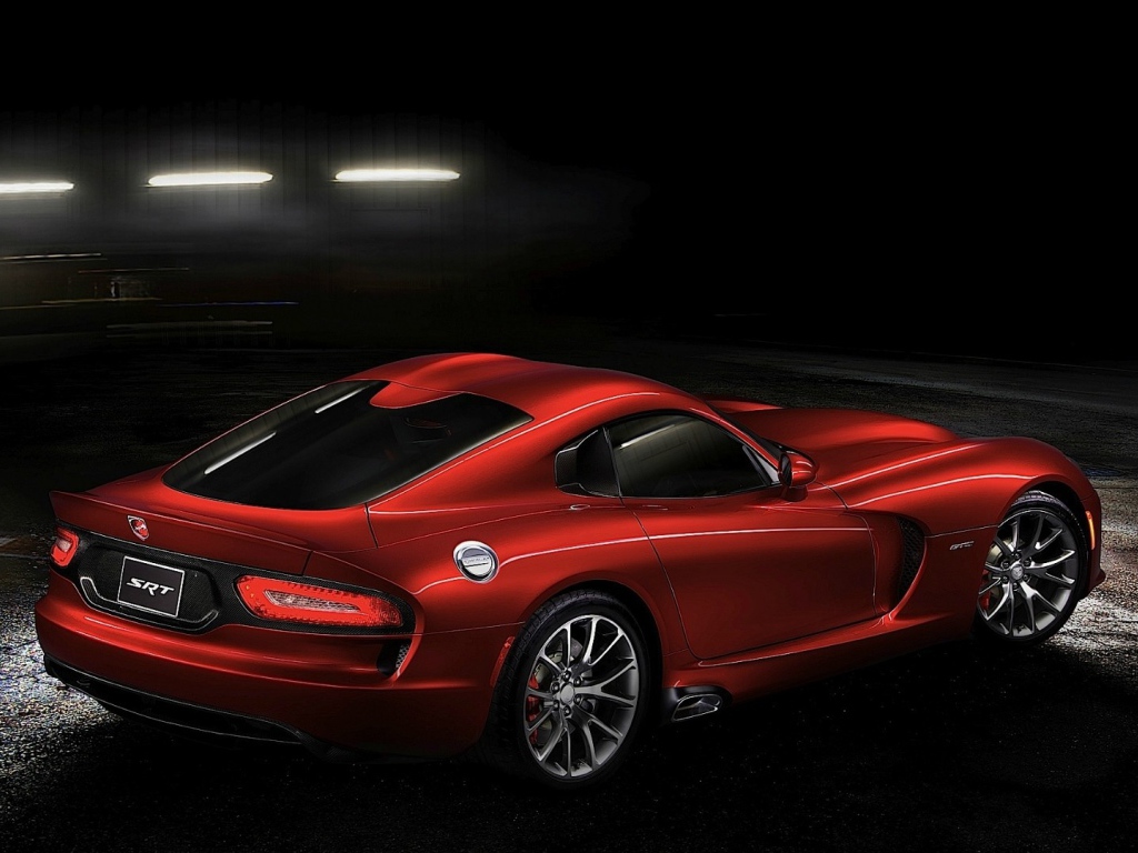 Автомобиль Додж красный