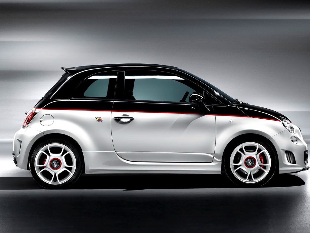 Новая машина Fiat 500