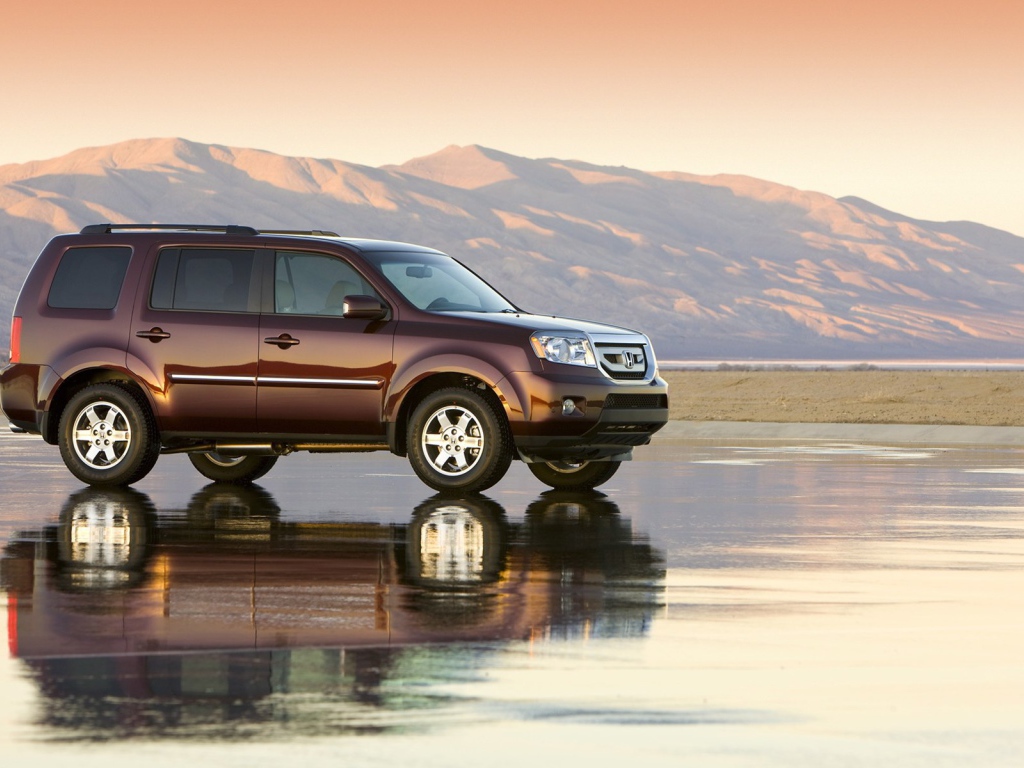 Автомобиль марки Honda модели Pilot