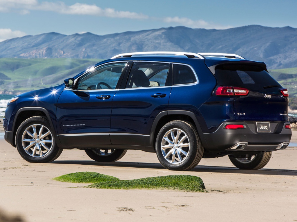 Надежный автомобиль Джип Гранд Чероки 2014