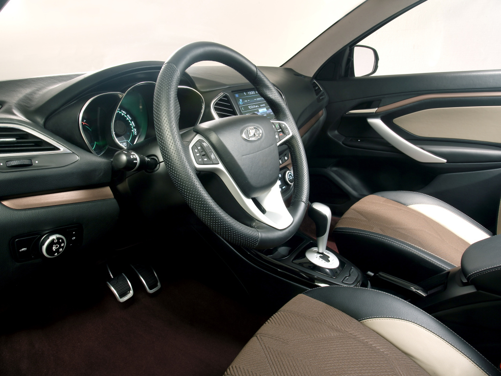 В салоне новой Лады Веста