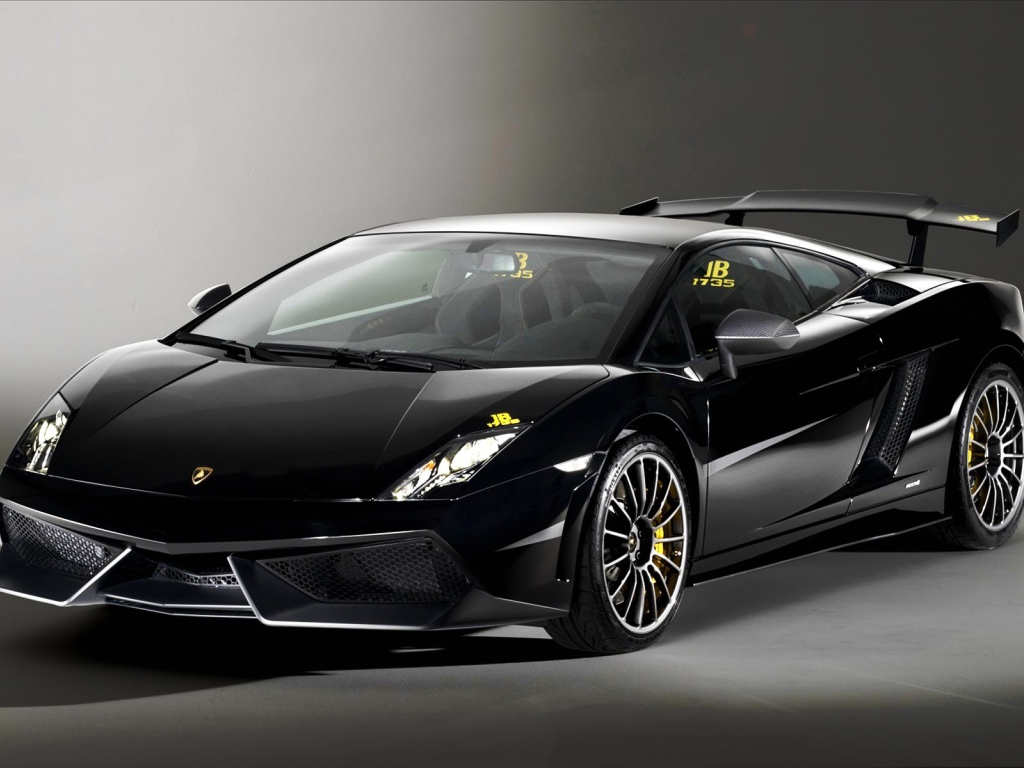 Черный Lamborghini Gallardo