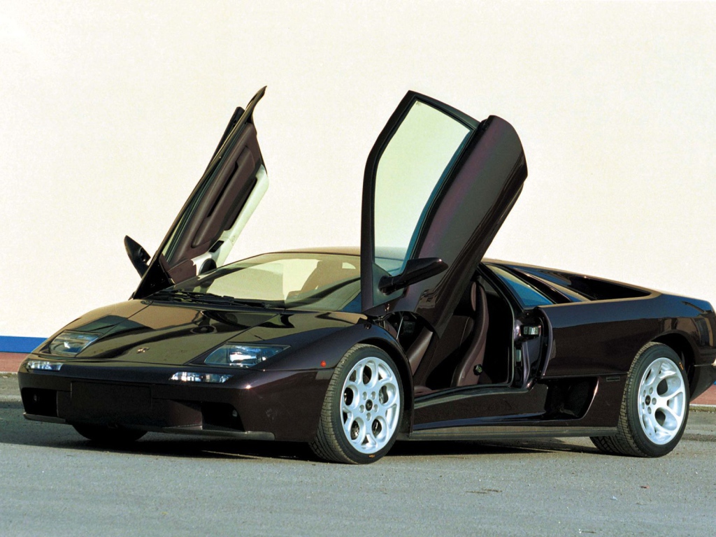 Новый автомобиль Lamborghini Diablo