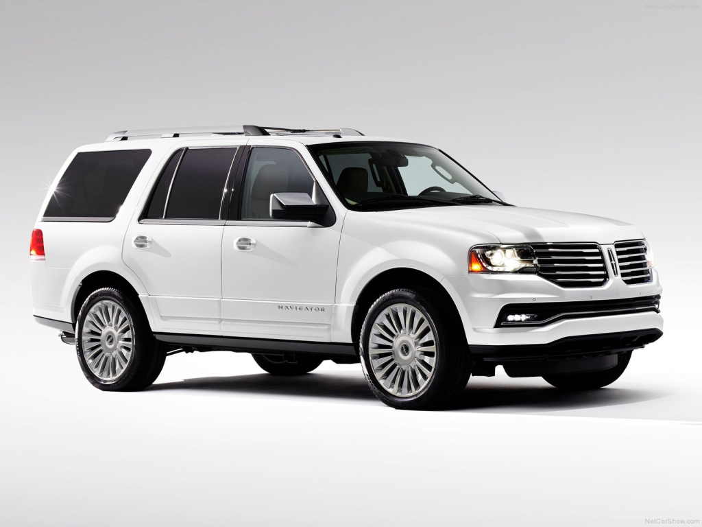 Надежный автомобиль Lincoln Navigator 2015
