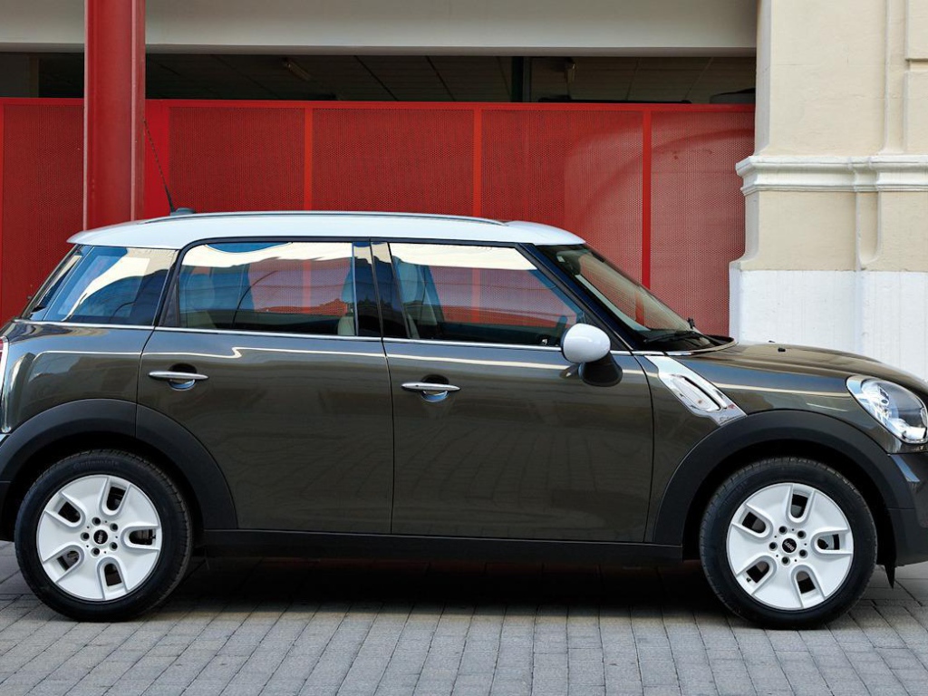mini cooper countryman в городе