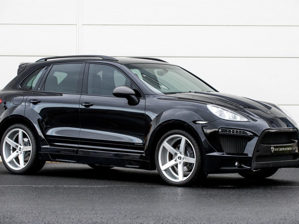 Черный Porsche Cayenne