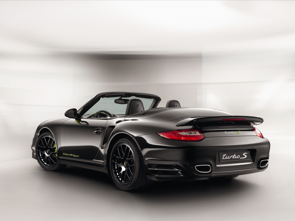 Машина Porsche Turbo S 918 Spyder