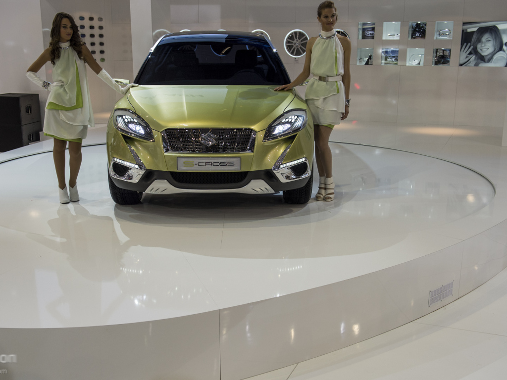 Дизайн автомобиля Suzuki S-Cross 2014
