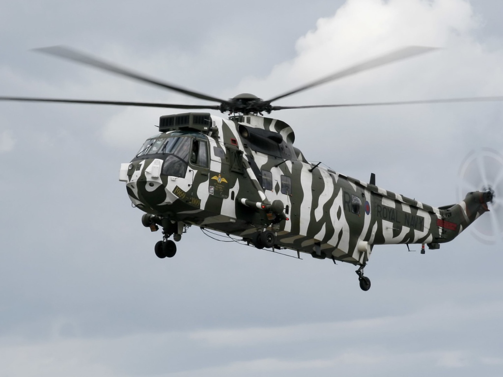 Британский вертолет