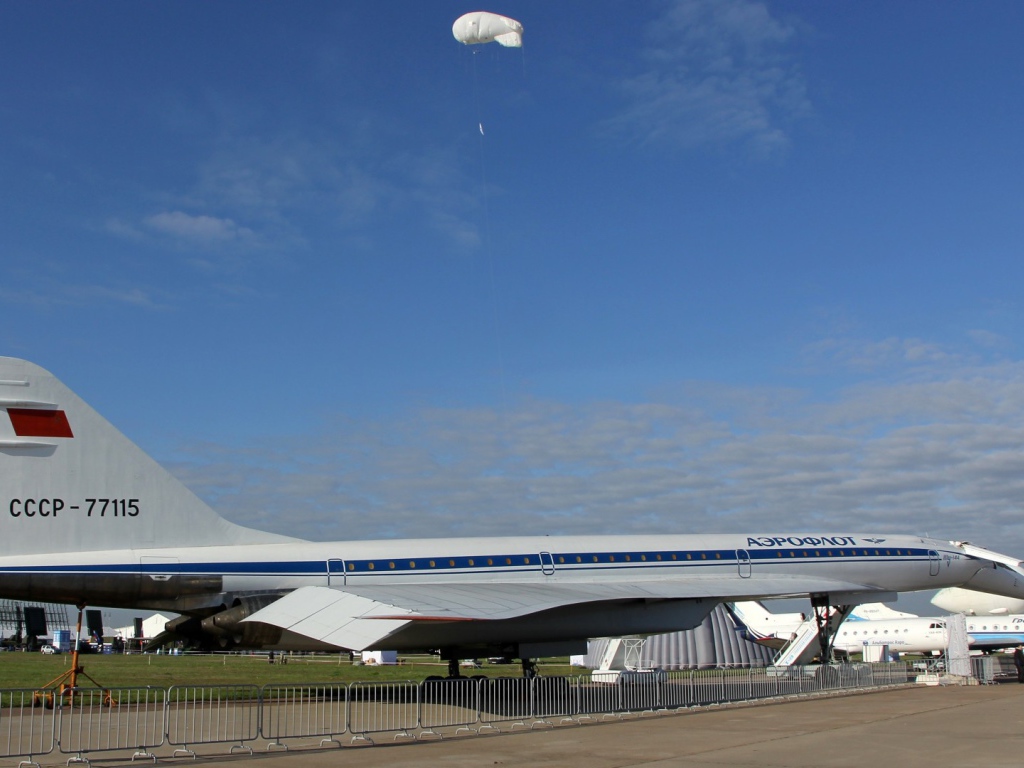 Выставка самолетов