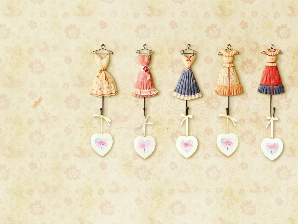 Платья с сердечками