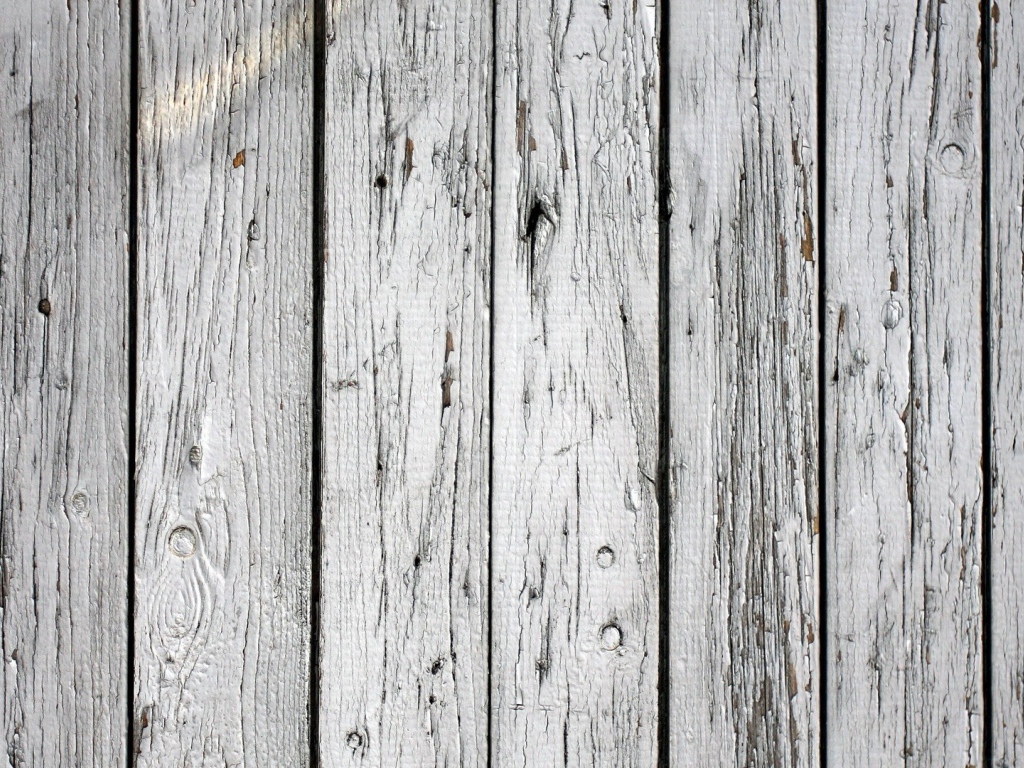 Крашеное дерево