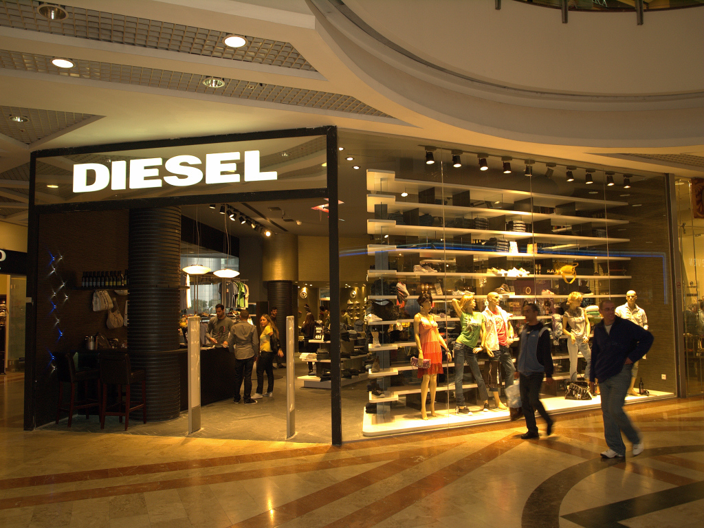 Бутик компании Diesel