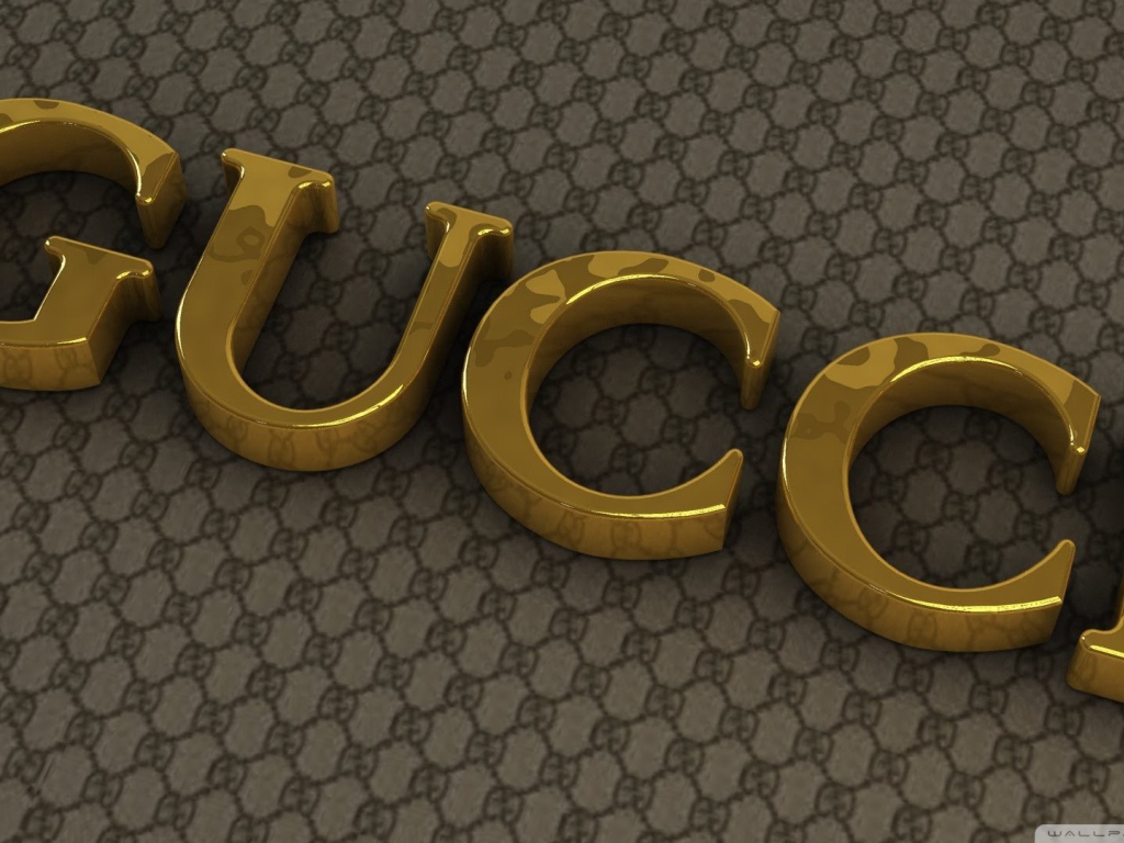 Золотые буквы Gucci