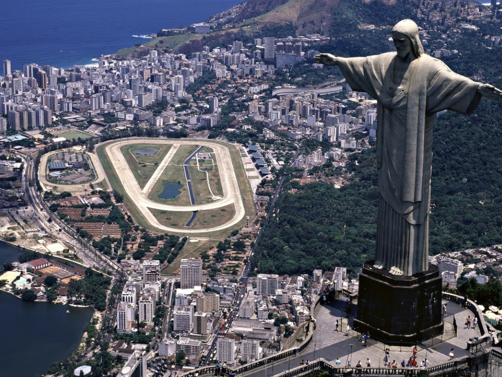 Статуя в Рио де Жанейро