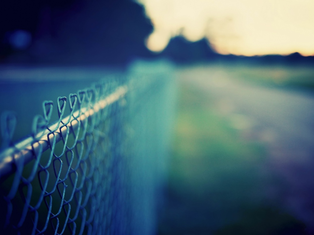 Забор из проволочной сетки