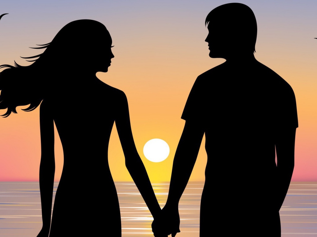 Влюблённая пара на берегу