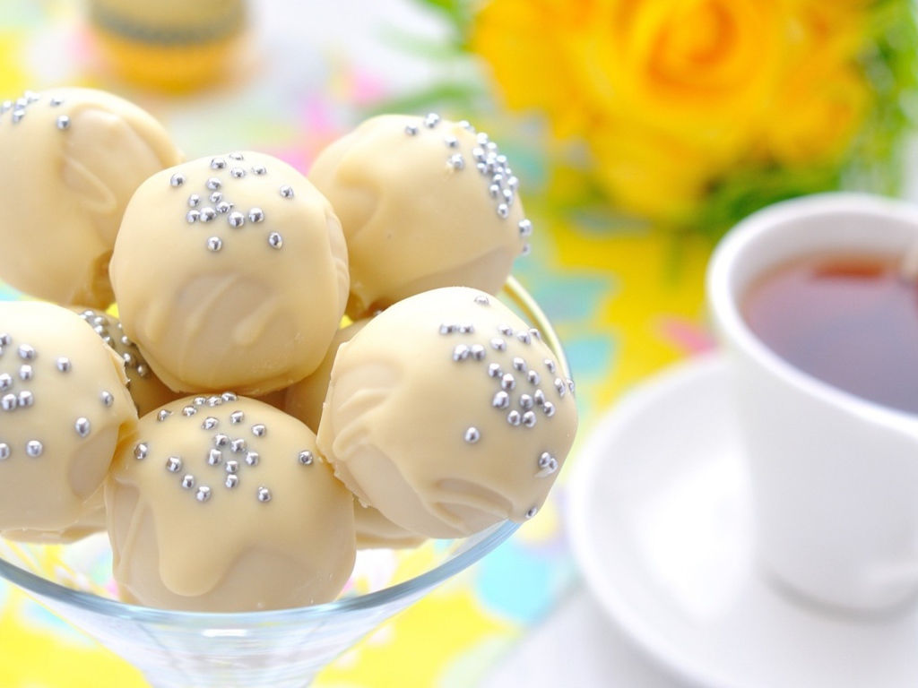 Десерт в белом шоколаде