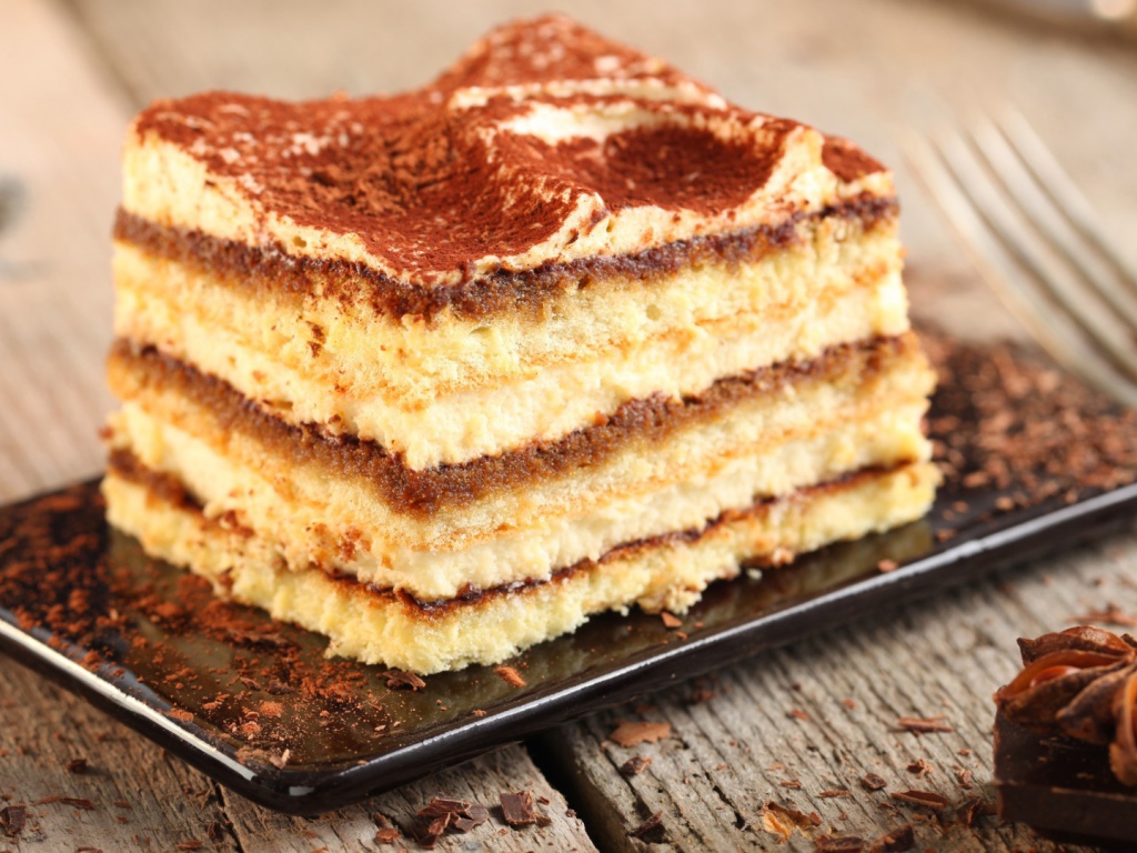 Сдобный торт с кремом