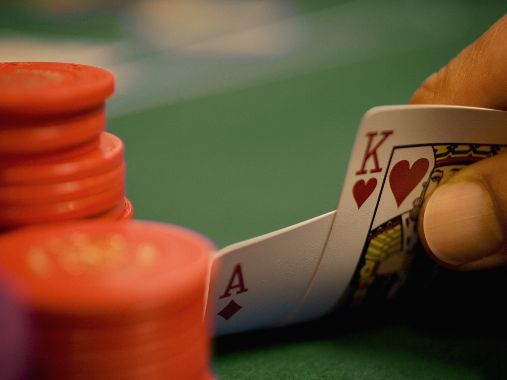 Игра в покер