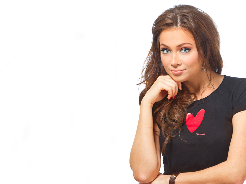 Красивая Настасья Самбурская