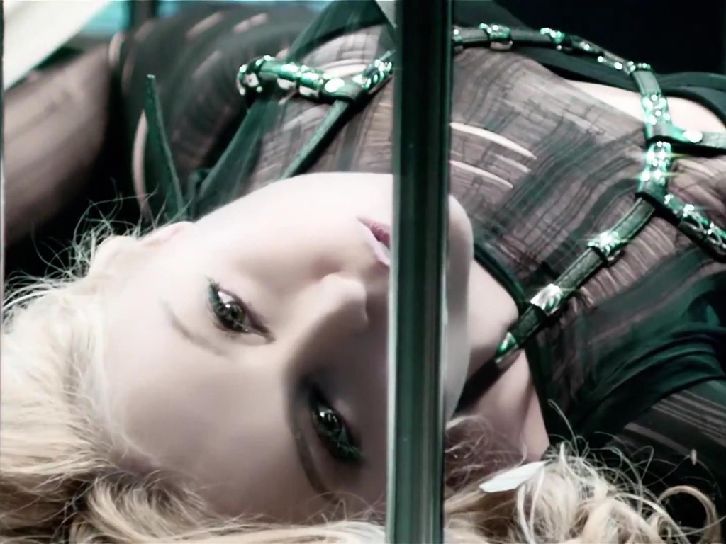 Популярная актриса Анжелика Варум